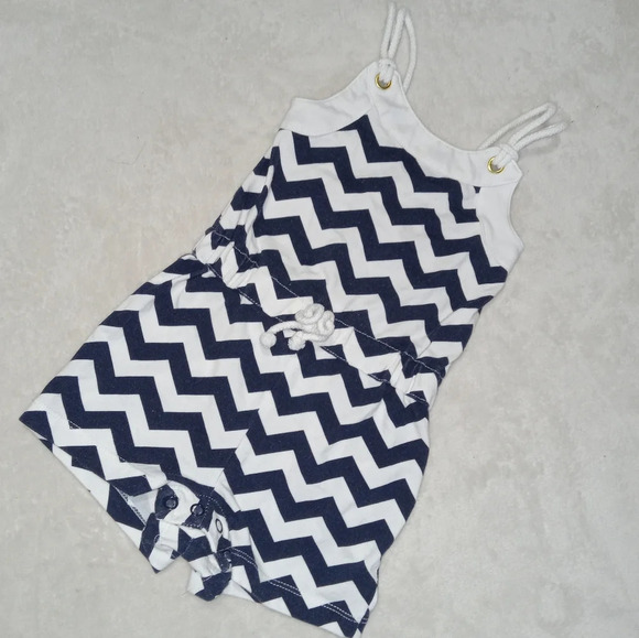 5 for $10 Savannah EUC Navy & White Chevron Stripe Romper 12M - Picture 1 of 4